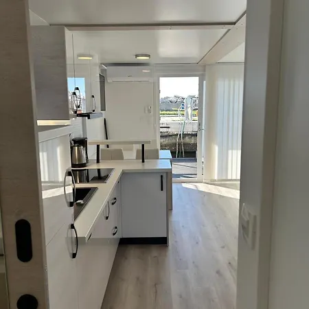 Hausboot Santa Lucia Novigrad - Floating Sea House