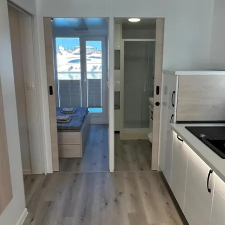 Hausboot Santa Lucia Novigrad - Floating Sea House Διαμέρισμα Novigrad Istria