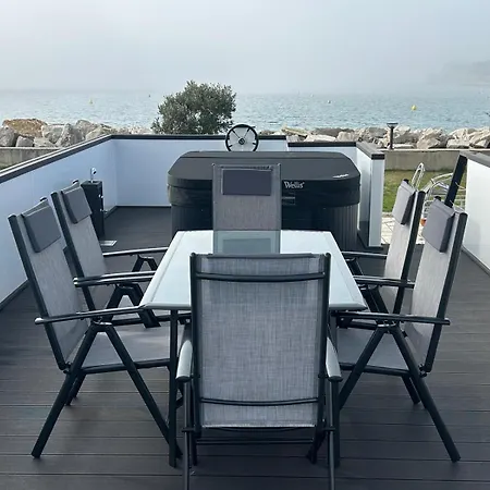 Hausboot Santa Lucia Novigrad - Floating Sea House Διαμέρισμα